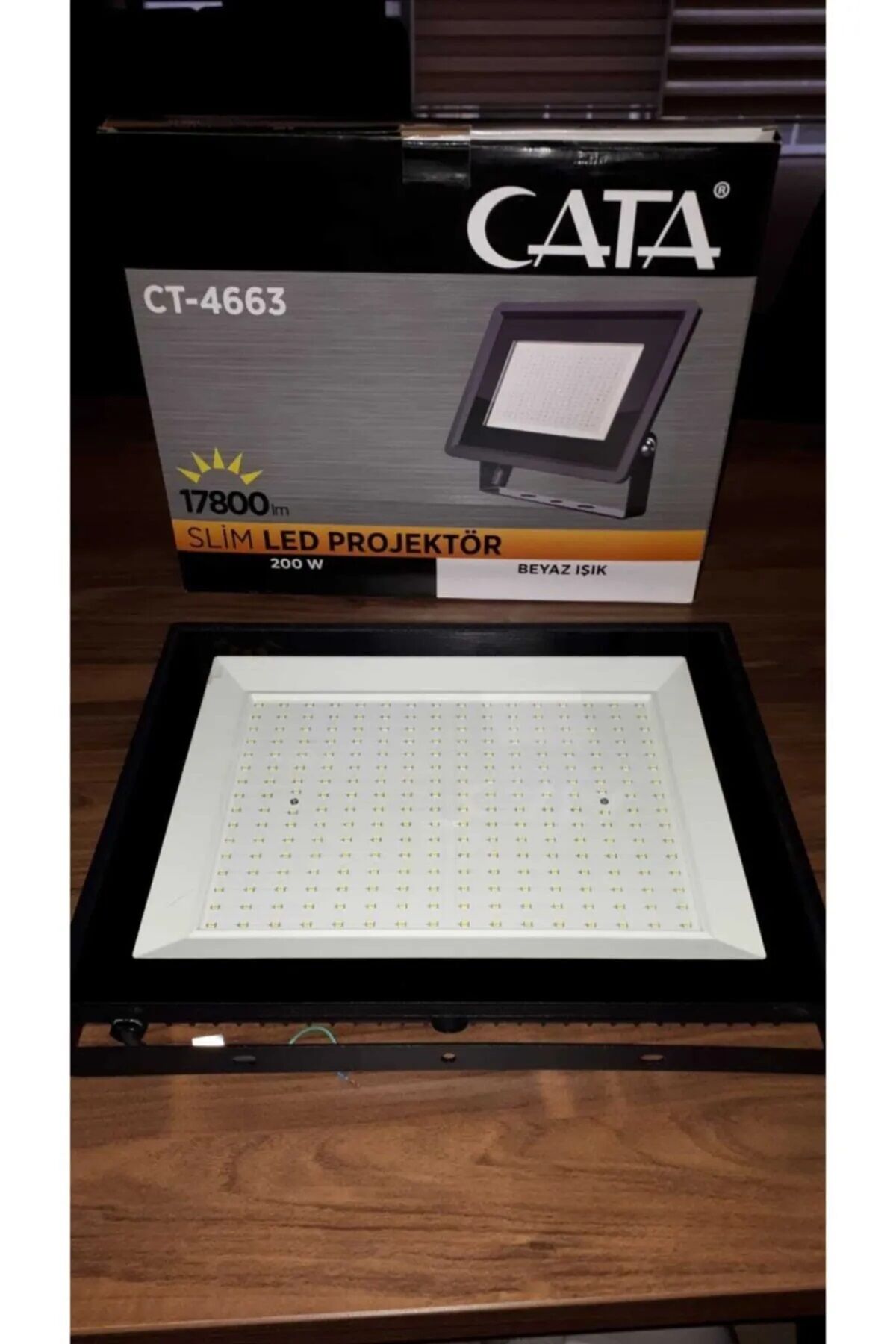 Cata CT-4663 200W Slim Led Projektör(Beyaz)